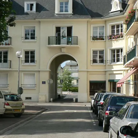 La Company Des Concierges: Le Mathilde